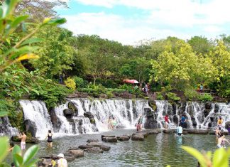 Quẩy tưng bừng tại khu du lịch Suối Mơ tại Đồng Nai