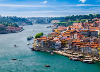 Top 5 trải nghiệm thú vị cho khách du lịch Porto Bồ Đào Nha 